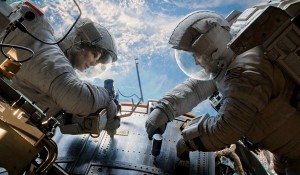 gravity_film_still_a_l-e1390230188174