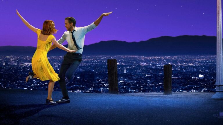 Emma Stone and Ryan Gosling performing the iconic dance sequence.