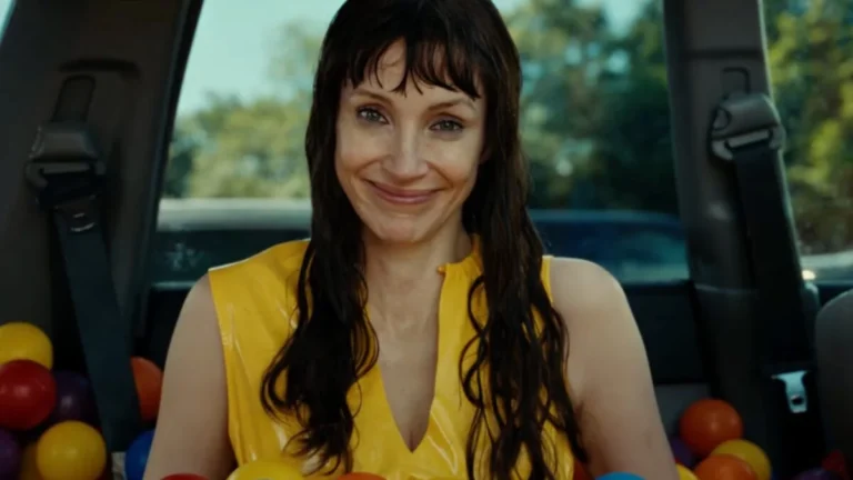 ‘Other Mommy’ Review: Choose Other Movie over this Sloppy Toneless Attempt at Horror